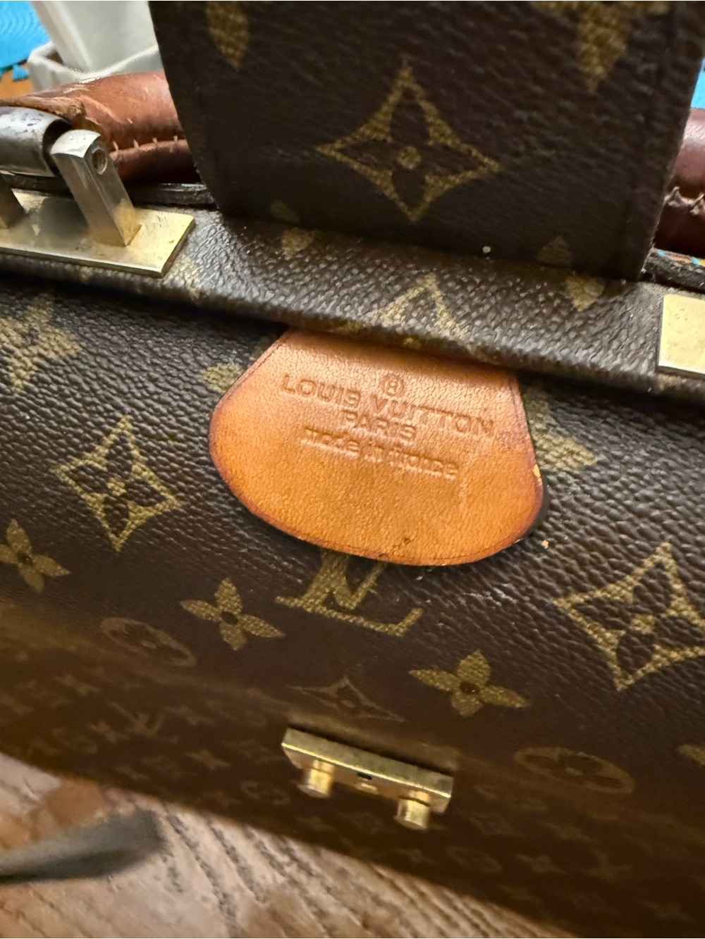 Louis Vuitton Serviette Fermeur Briefcase with Gold Hardware - Picture 5 of 8